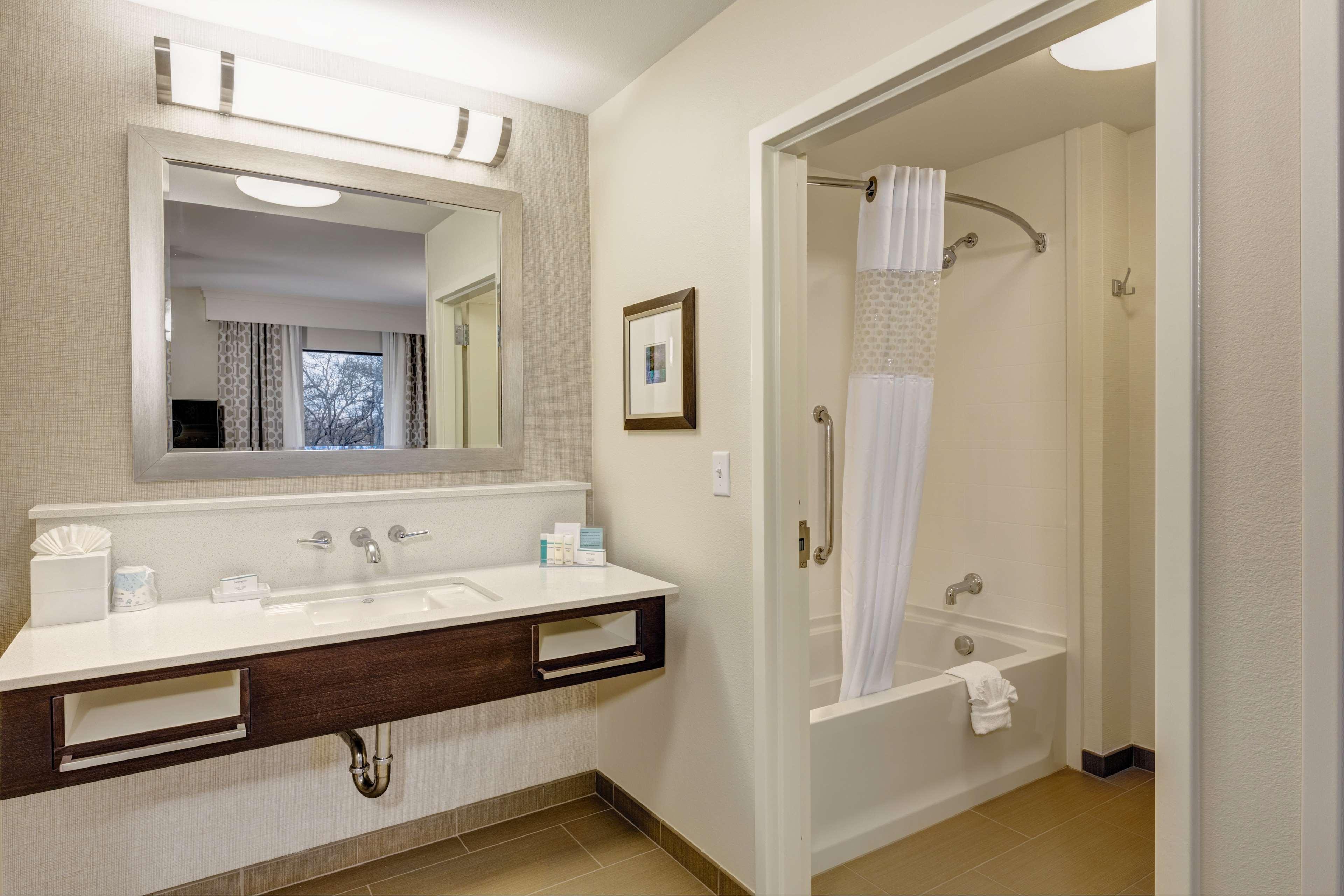 Hampton Inn & Suites Dallas/Plano-East Экстерьер фото