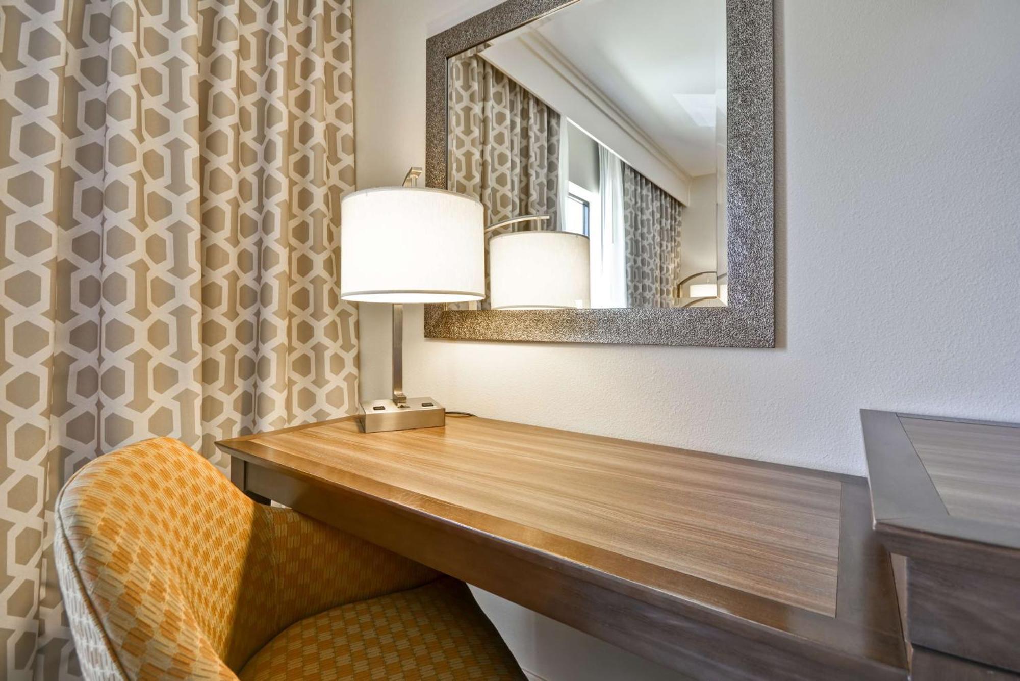 Hampton Inn & Suites Dallas/Plano-East Экстерьер фото